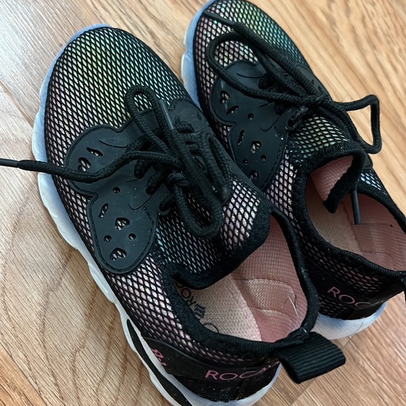 Rocawear Mesh Pastel Rainbow Sneakers - Picture 8 of 10